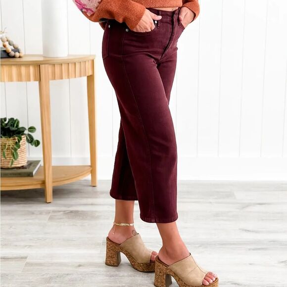 Judy Blue Jeans High Rise Cropped Wide Leg Jean in Oxblood Burgundy Size 28 | 6 - Picture 6 of 16